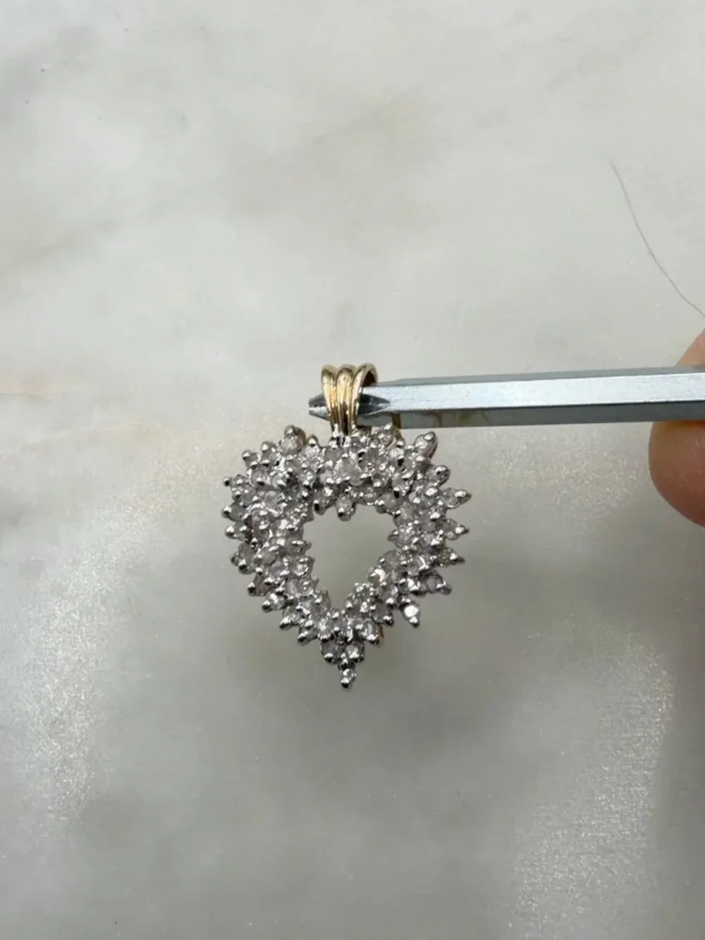 Stunning 10K Yellow Gold Diamond Heart Pendant 3.9g - Pavé Real Diamonds - Picture 8 of 8